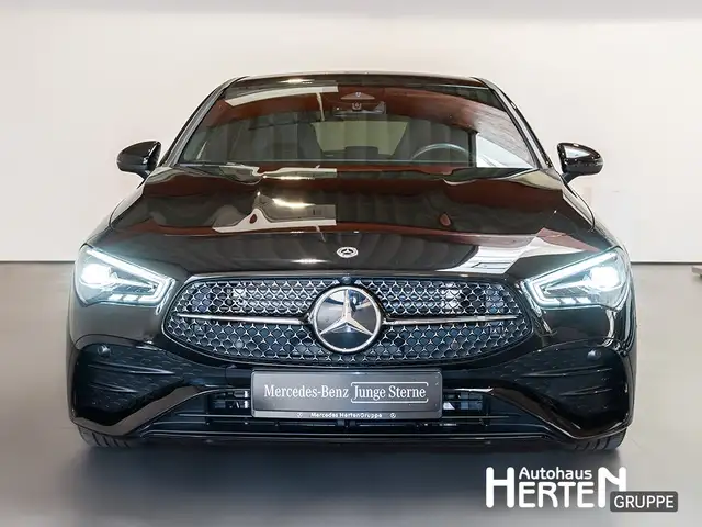 Mercedes-Benz Cla view 2