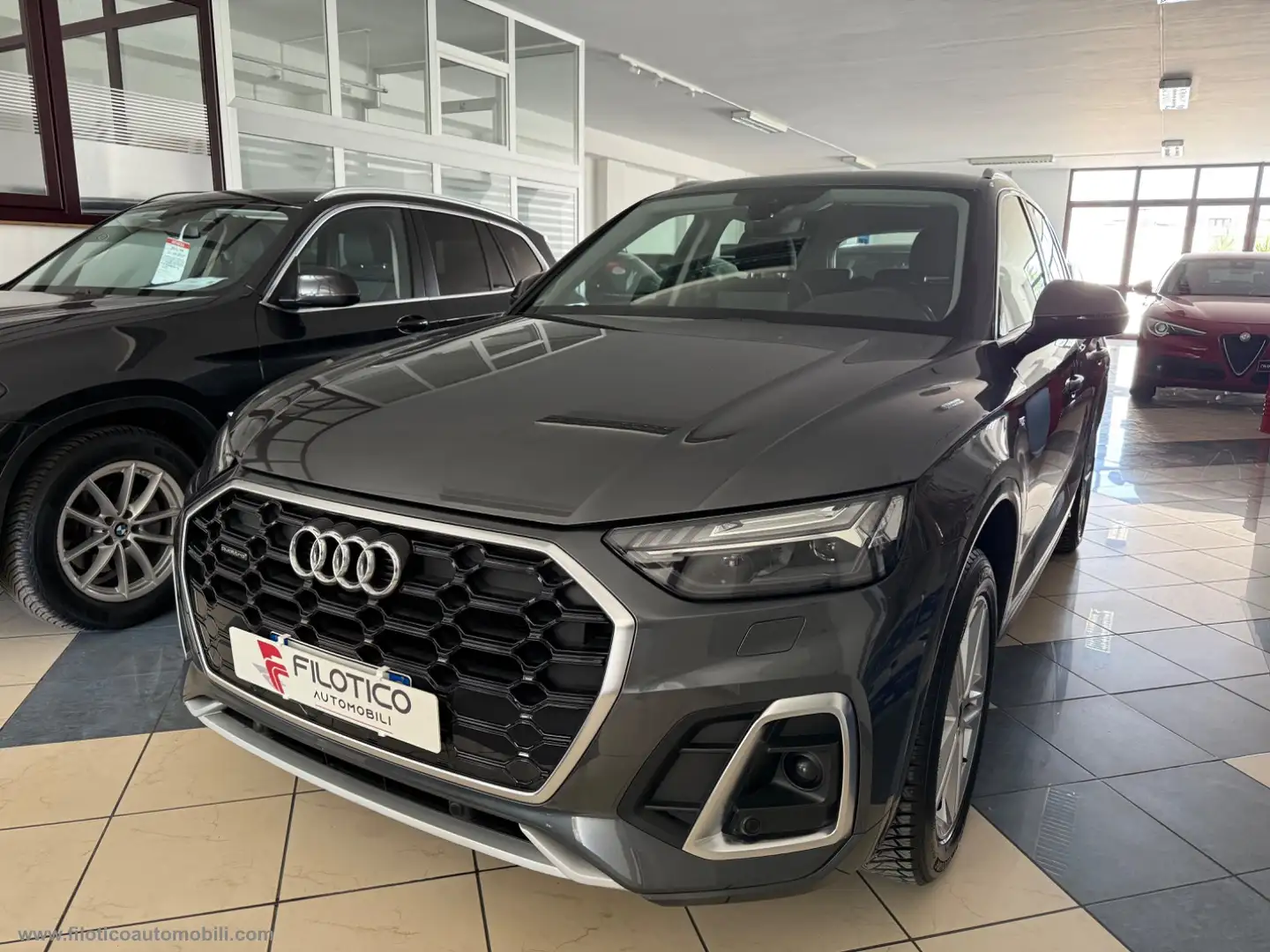 Audi Q5 II 40 TDI MHEV 12V 204CV qu. S tr. S line MATRIX - Grigio - 2
