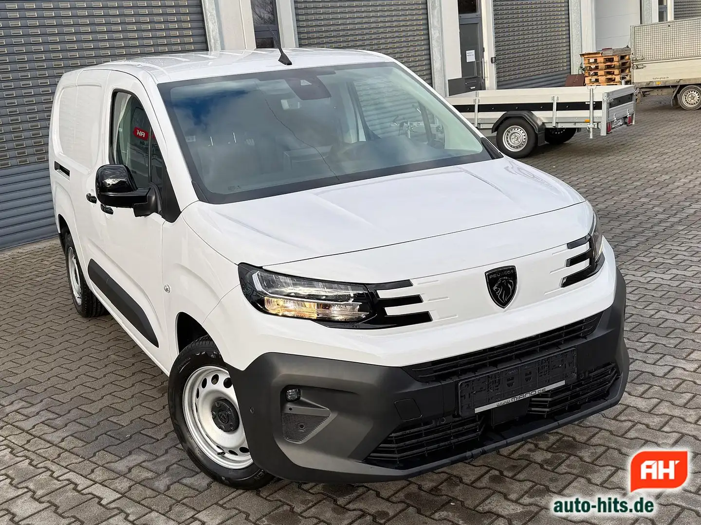 Peugeot Partner 1.5 D XL Klimautomatik 3-Sitze Holzboden Weiß - 2