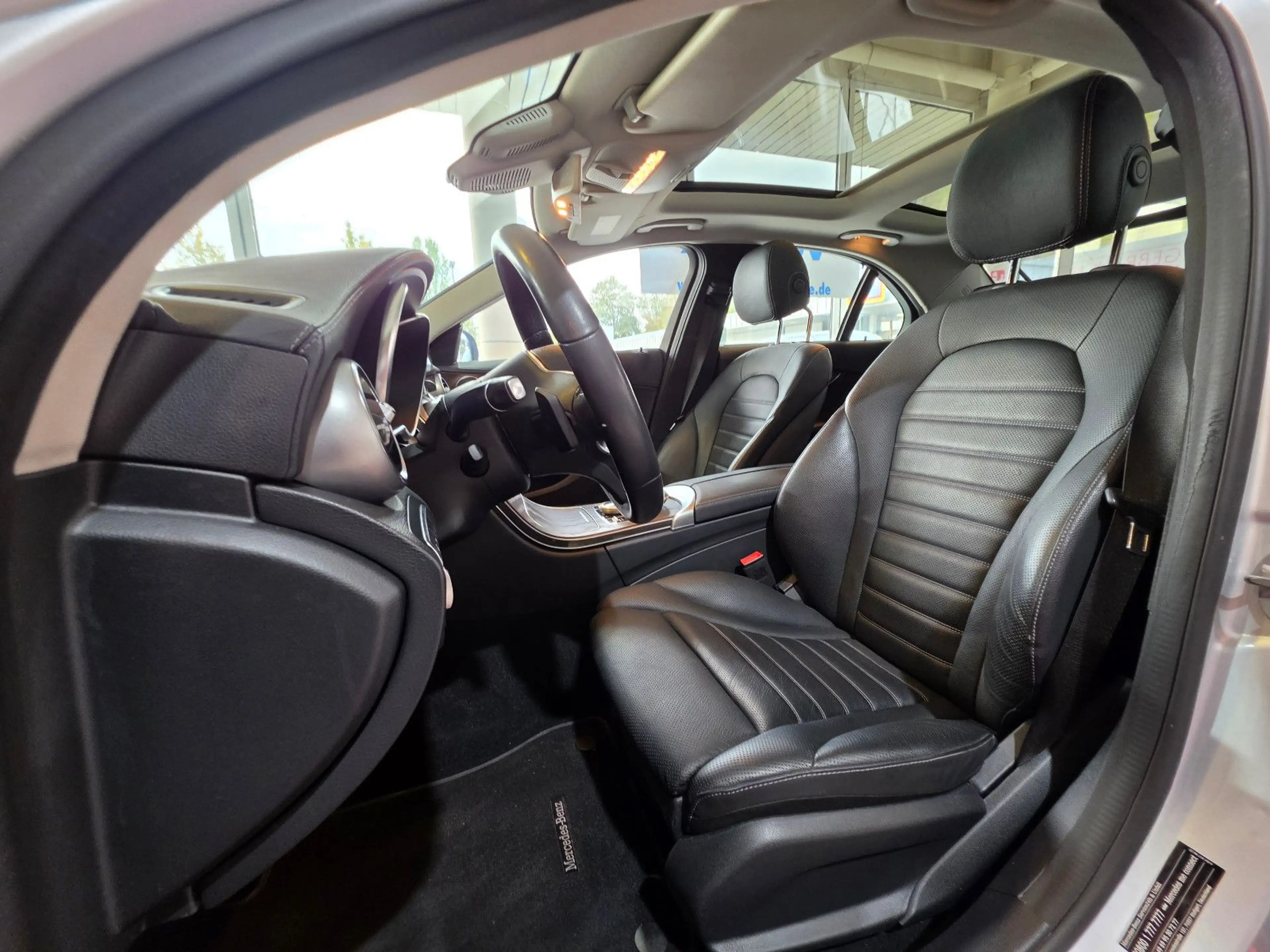 Mercedes-Benz C 400 C Limo. 4Matic AMG+ACC+LED+360°+PANO — photo 8