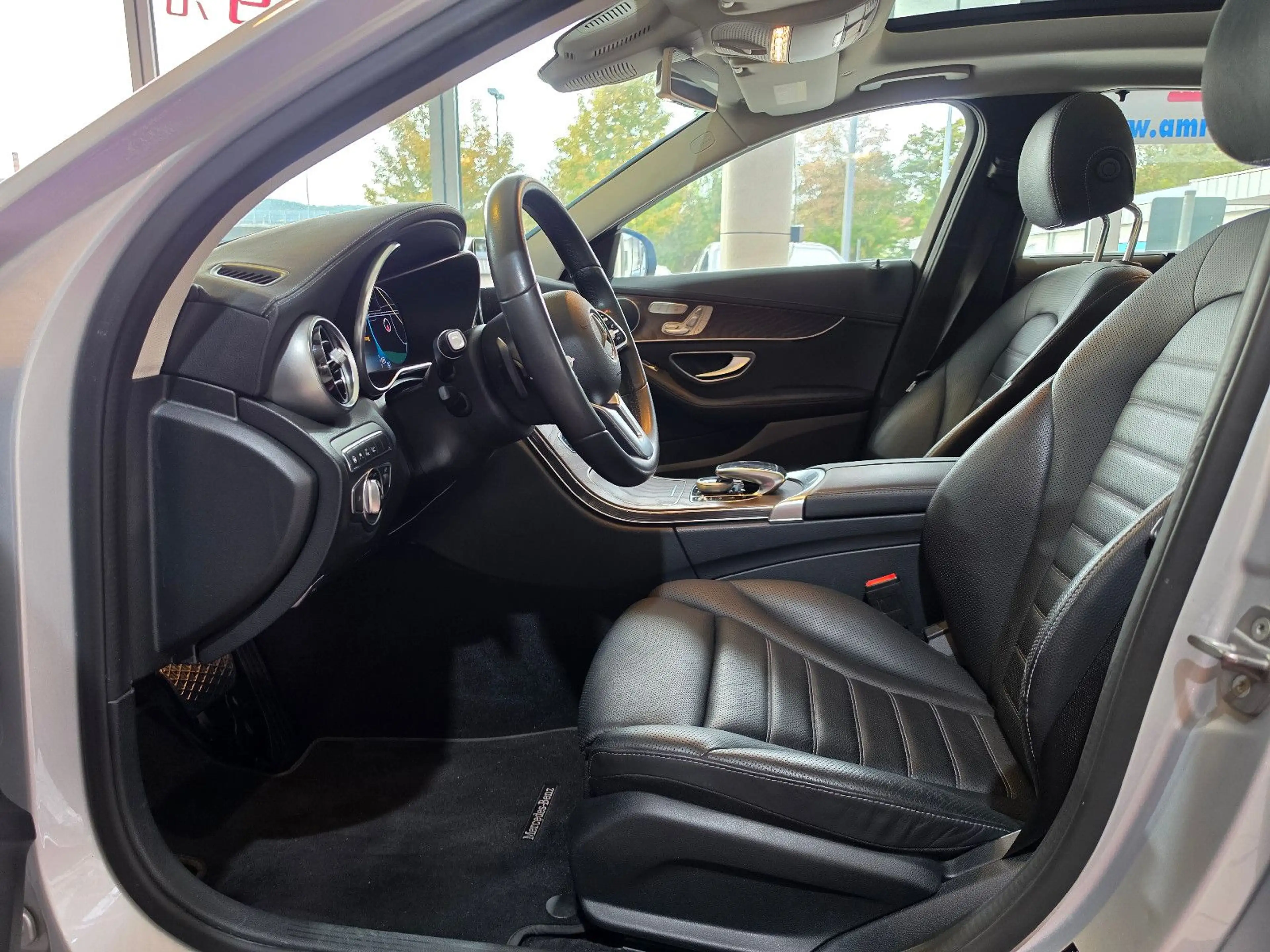 Mercedes-Benz C 400 C Limo. 4Matic AMG+ACC+LED+360°+PANO — photo 9