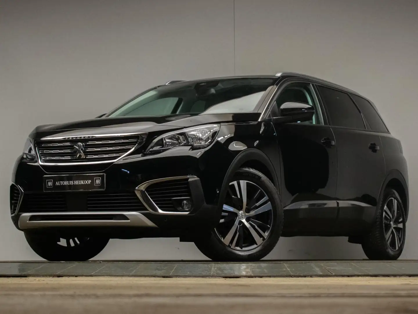 Peugeot 5008 1.2 PureTech Allure Sport (APPLE CARPLAY,NAVI,LED, Zwart - 2