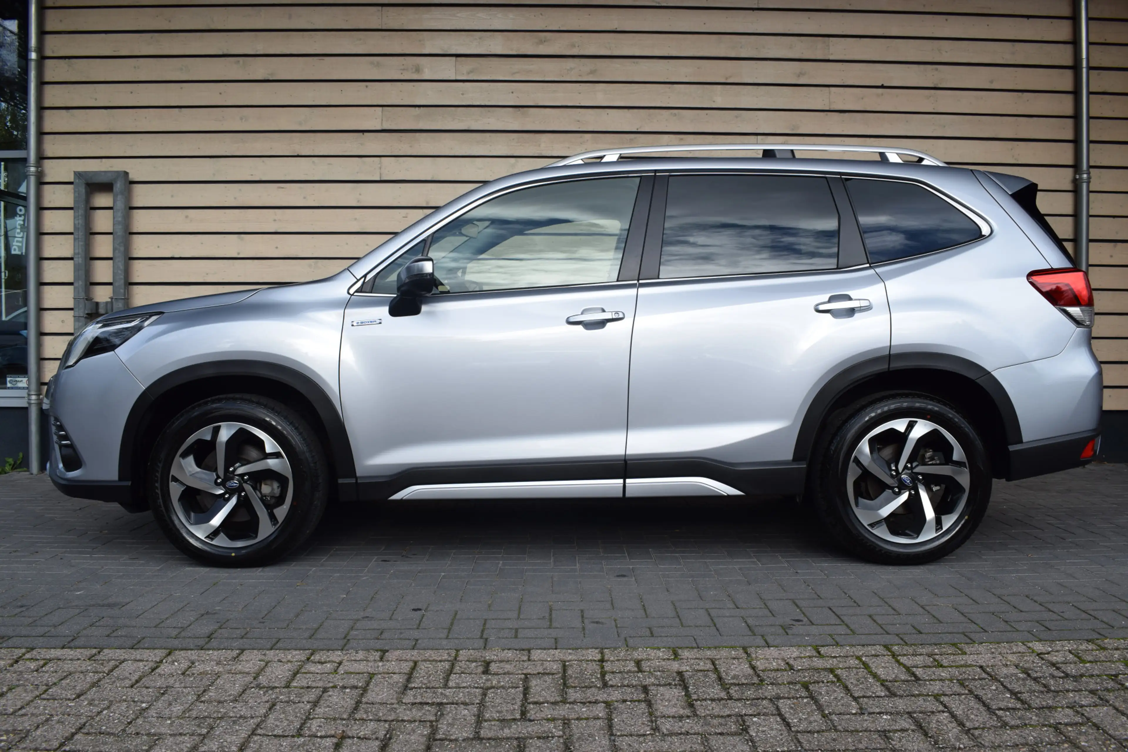 Subaru Forester 2.0i e-BOXER Premium AWD - Eyesight - Trekhaak - D — photo 4