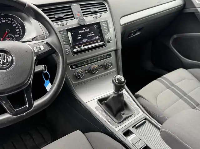 Volkswagen Golf view 14