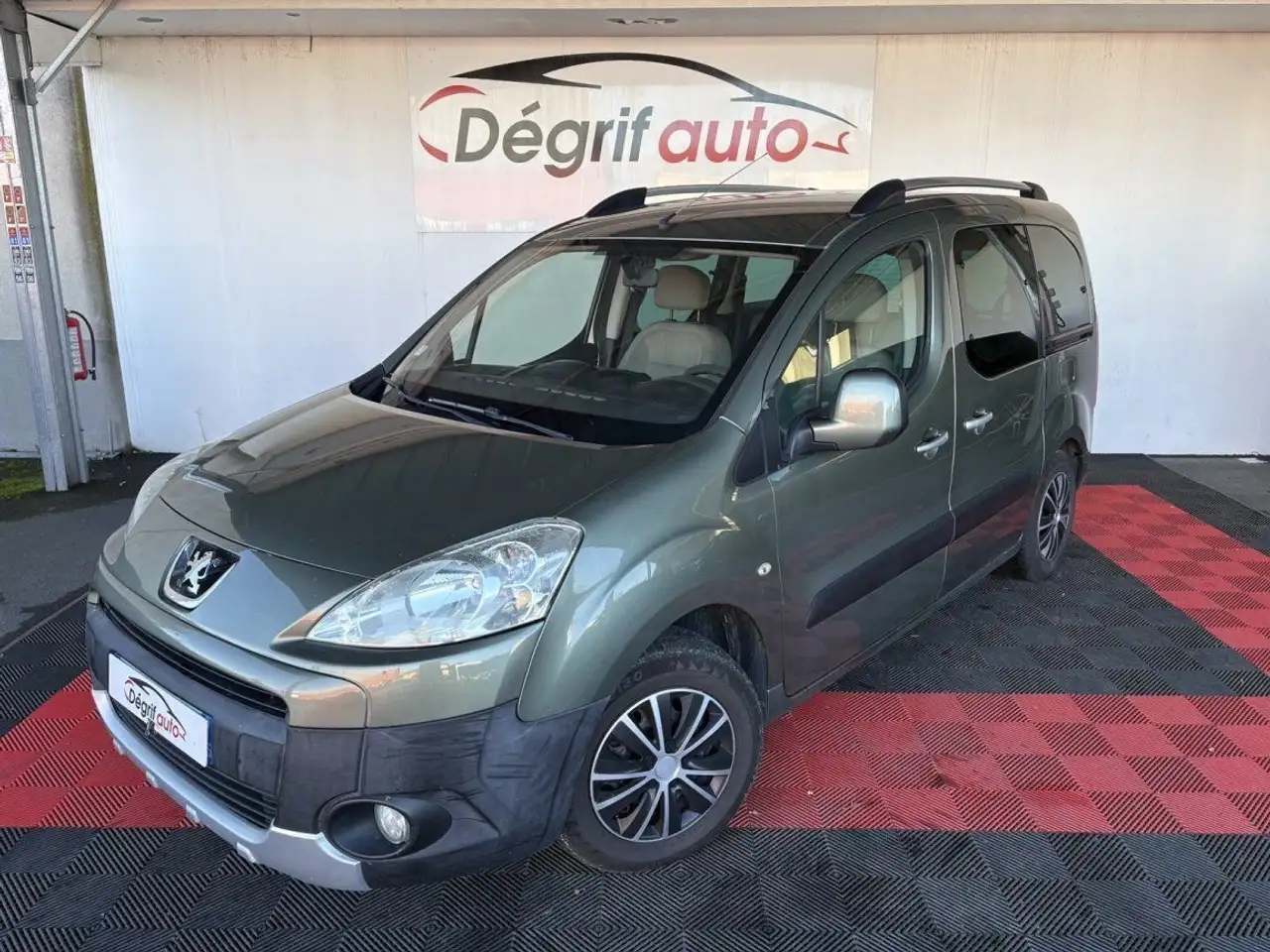 Peugeot Partner TEPEE 1.6 HDi 90ch Loisirs