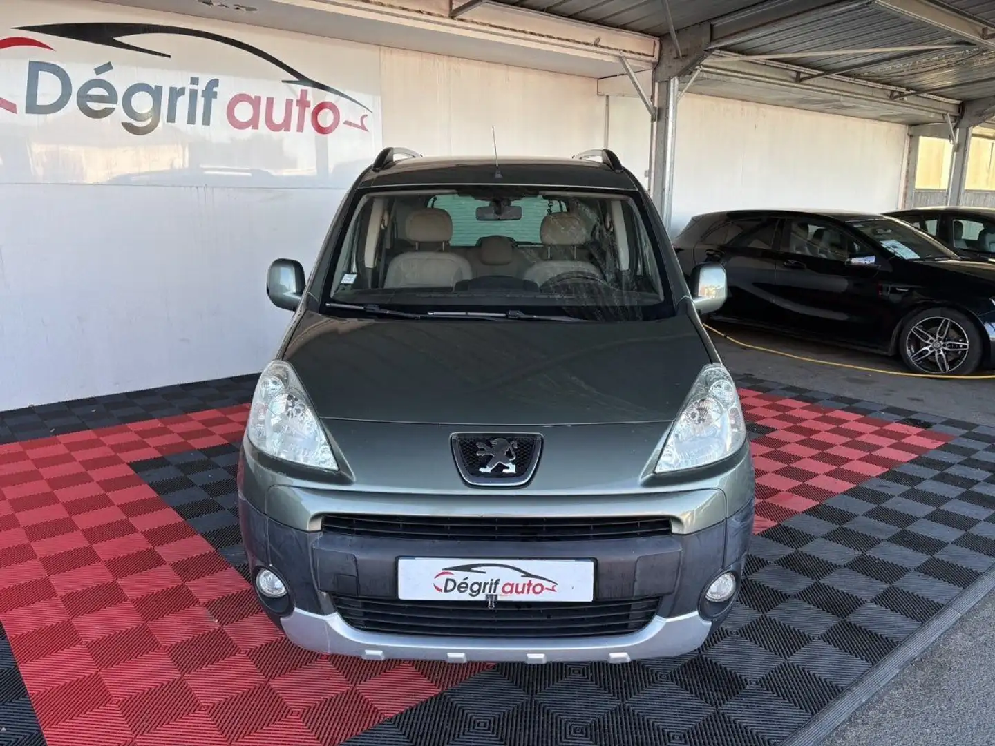 Peugeot Partner TEPEE 1.6 HDi 90ch Loisirs Gris - 2