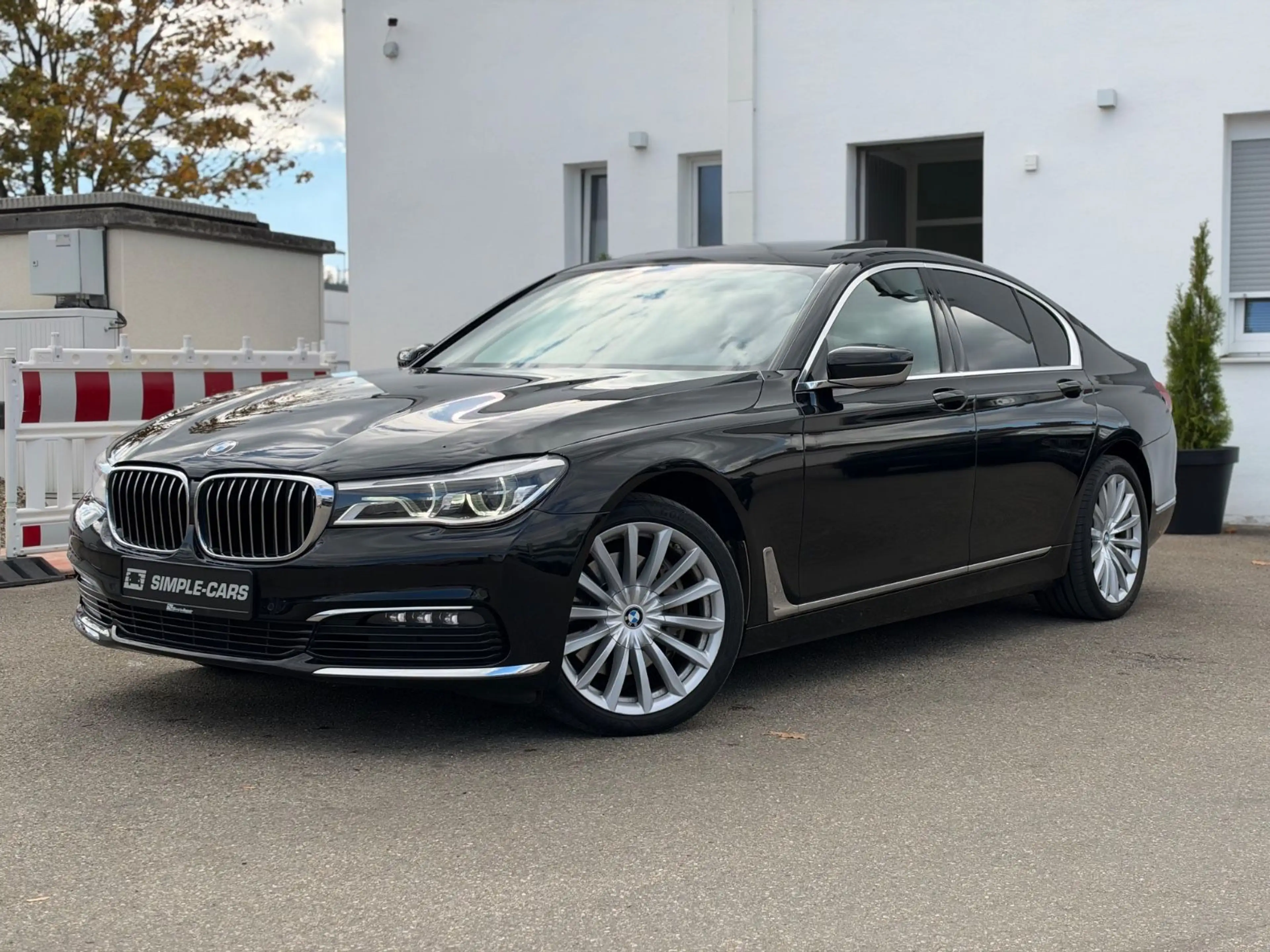 BMW 730 d xDrive*Kamera*Glasdach*DisplayKey*Komfort*