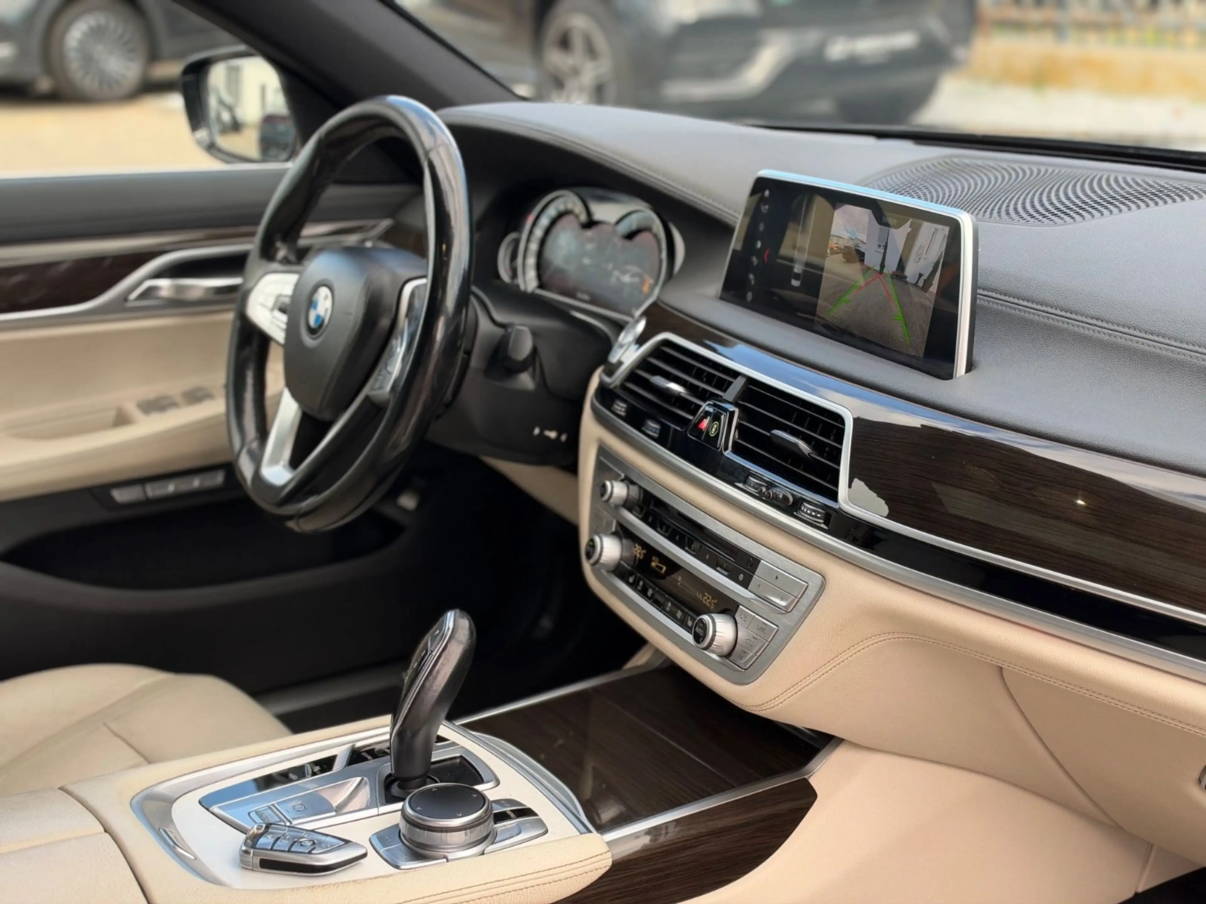 BMW 730 d xDrive*Kamera*Glasdach*DisplayKey*Komfort* — photo 20