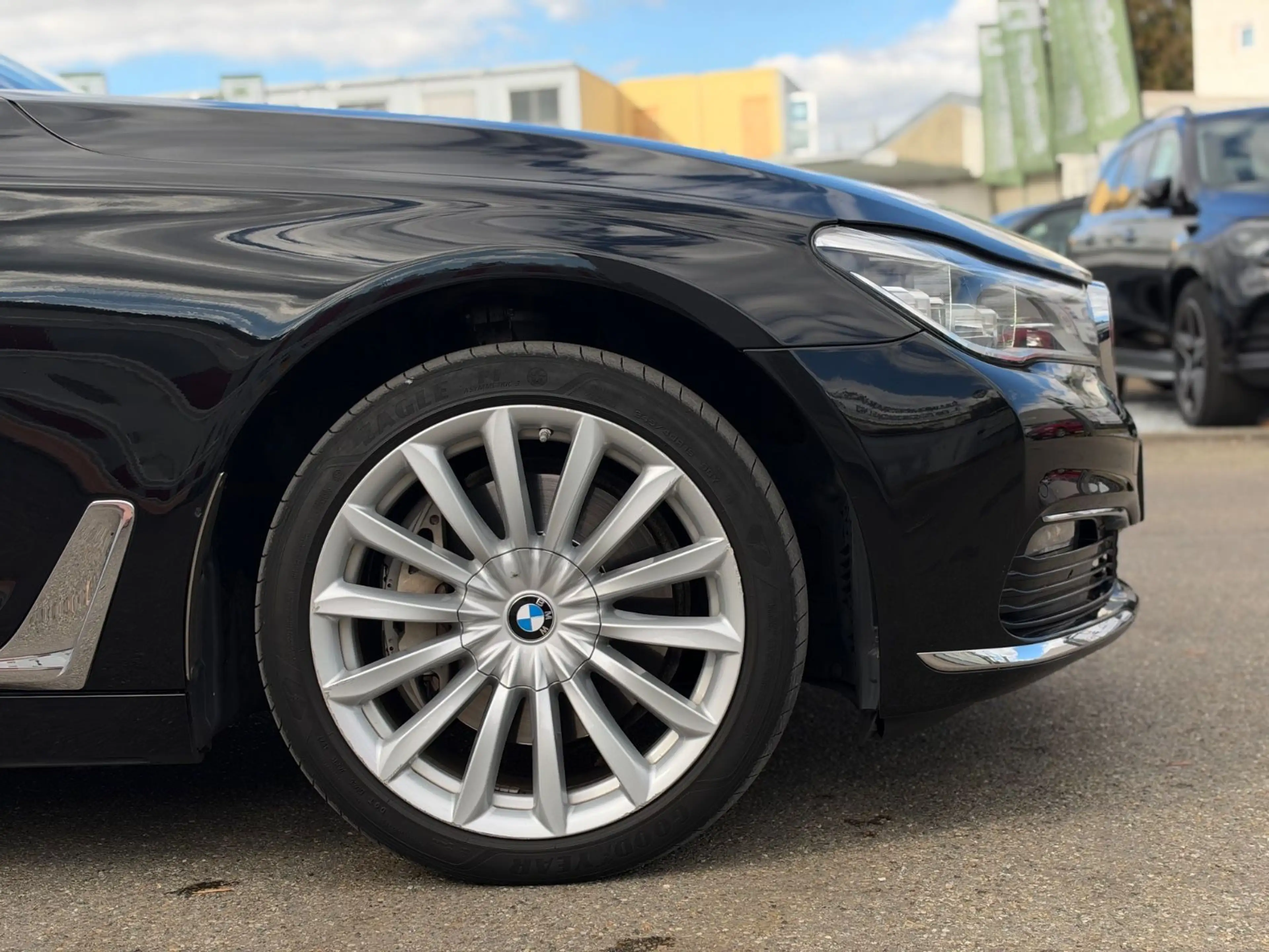 BMW 730 d xDrive*Kamera*Glasdach*DisplayKey*Komfort* — photo 4