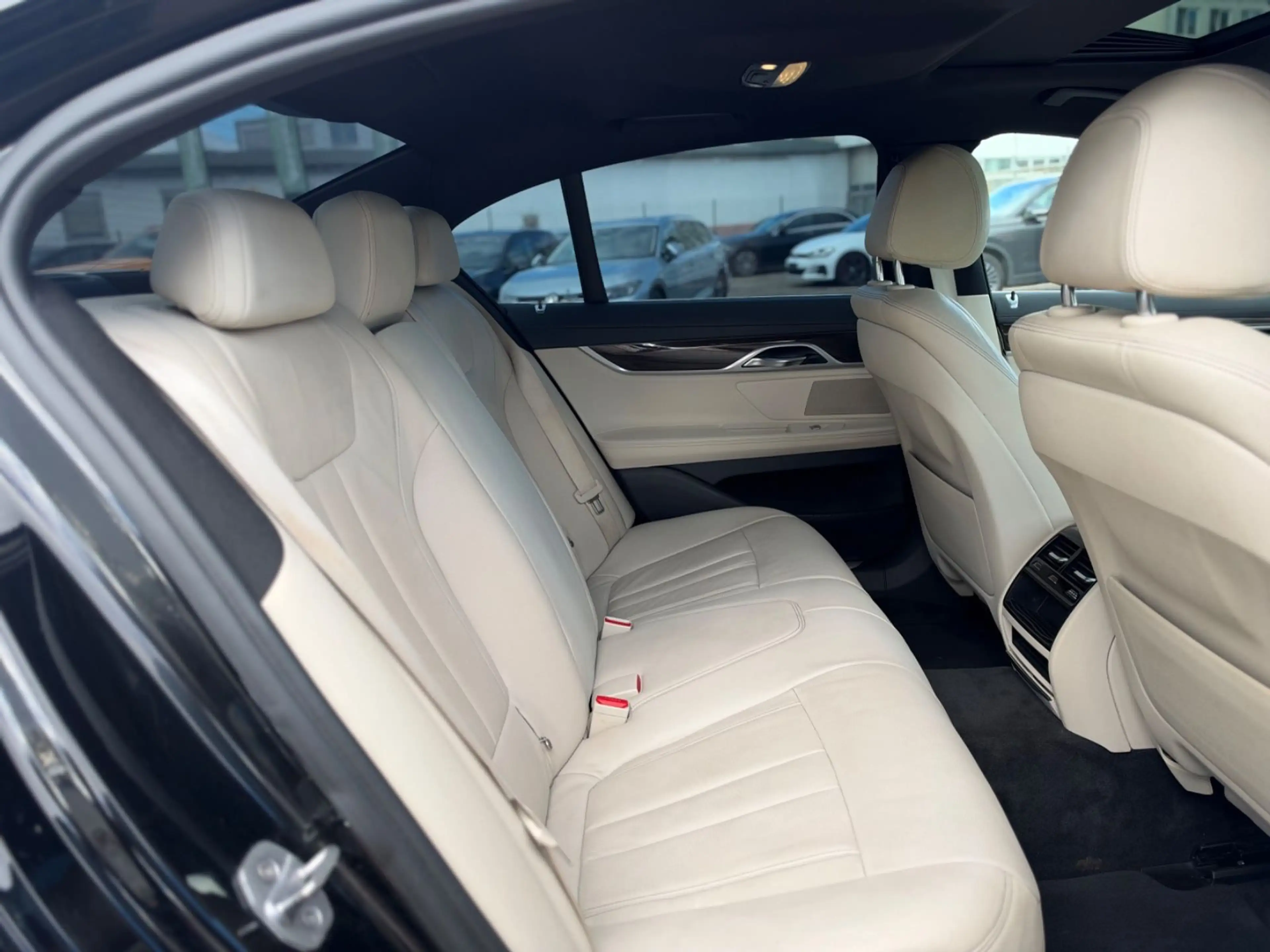 BMW 730 d xDrive*Kamera*Glasdach*DisplayKey*Komfort* — photo 19
