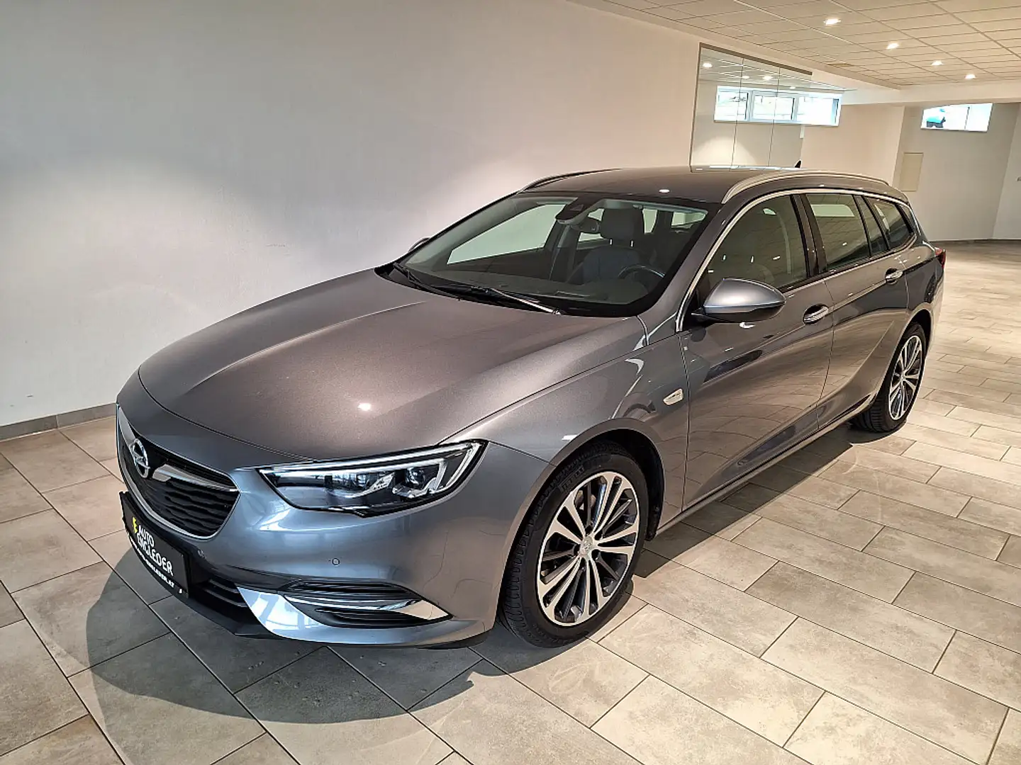 Opel Insignia ST 2,0 CDTI BlueInjection Innovation St./St 4x4. Gris - 2