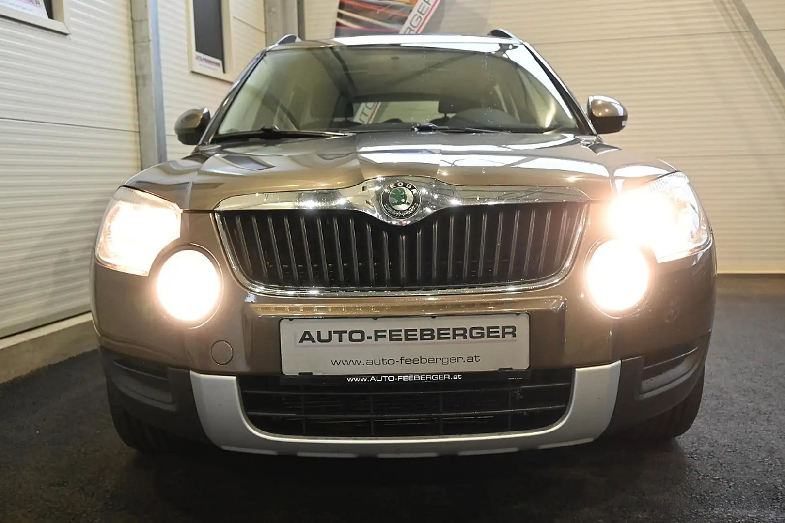 Skoda Yeti 4x4 Experience A 2,0 TDI CR DPF AHK,Sitzheizung... Braun - 2