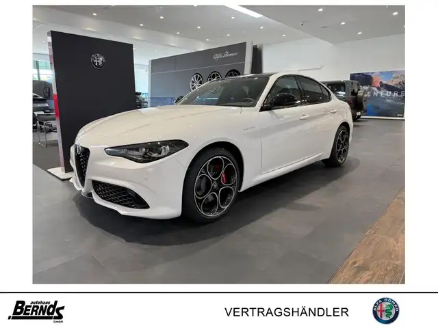 Alfa Romeo Giulia 2.0T AT8-Q4 Veloce GLASSCHIEBEDACH TECHNOLOGIE-P.