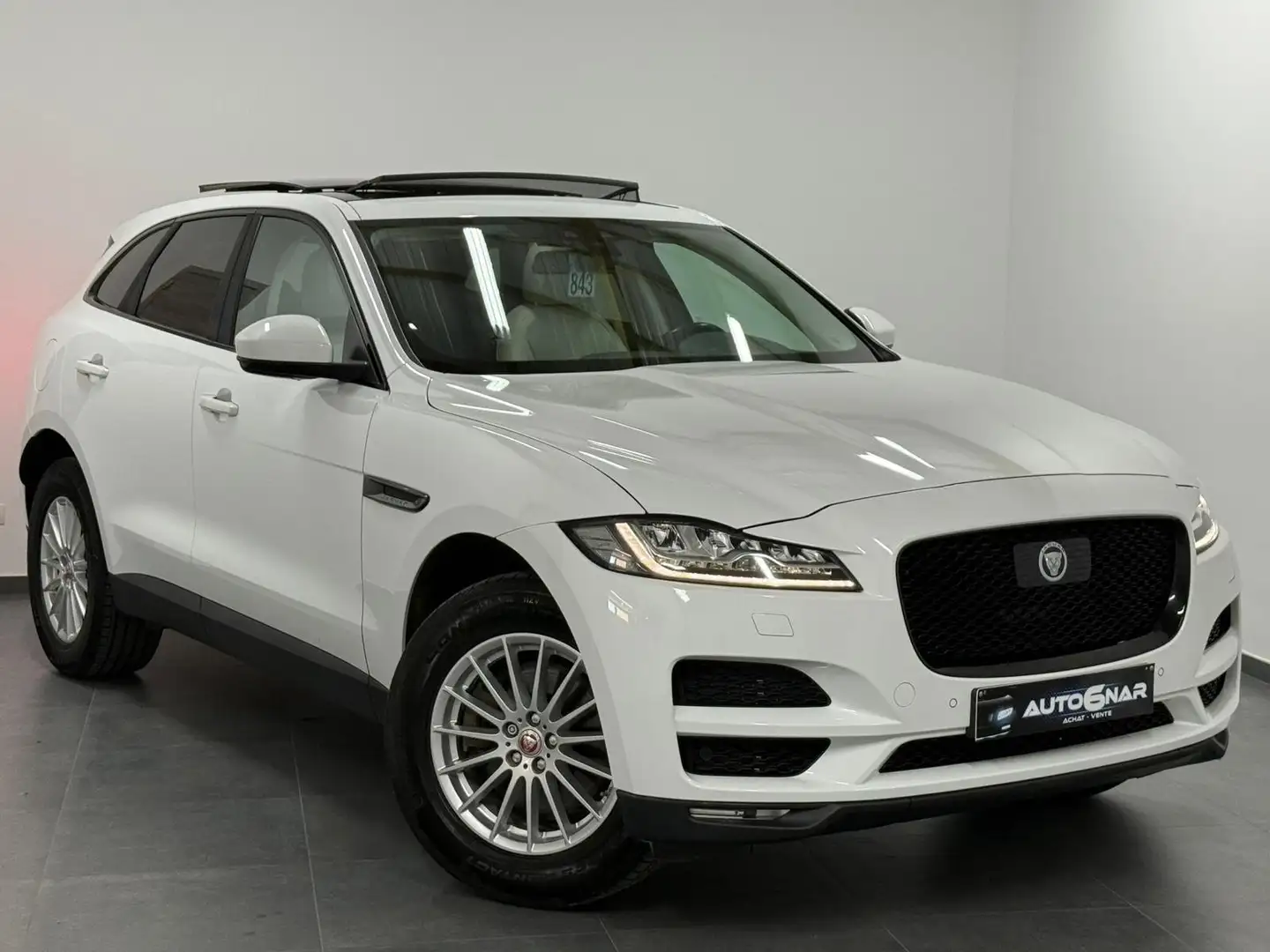 Jaguar F-Pace 2.0 D - EU6 - 1erMain - Boite auto - Toit pano Wit - 1