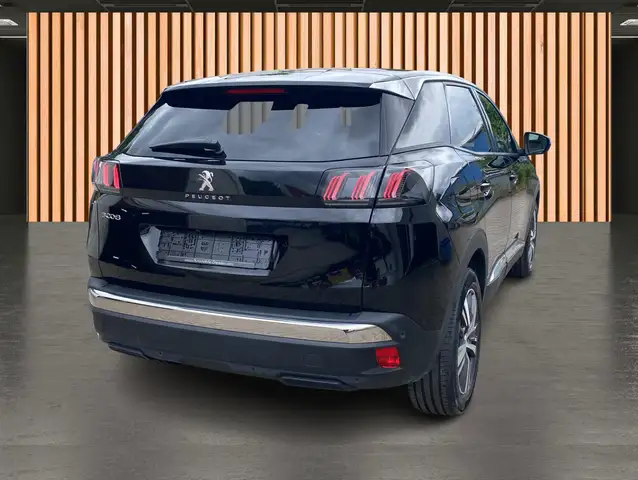 Peugeot 3008 view 4