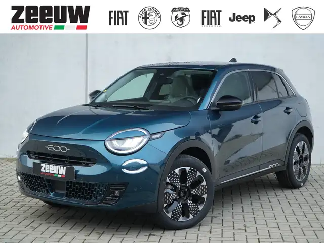 Fiat 600 1.2 Hybrid 145 PK La Prima | Navi | Camera | Carpl