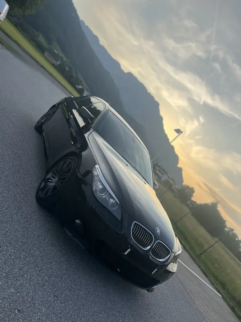 BMW 520 520d Schwarz - 2