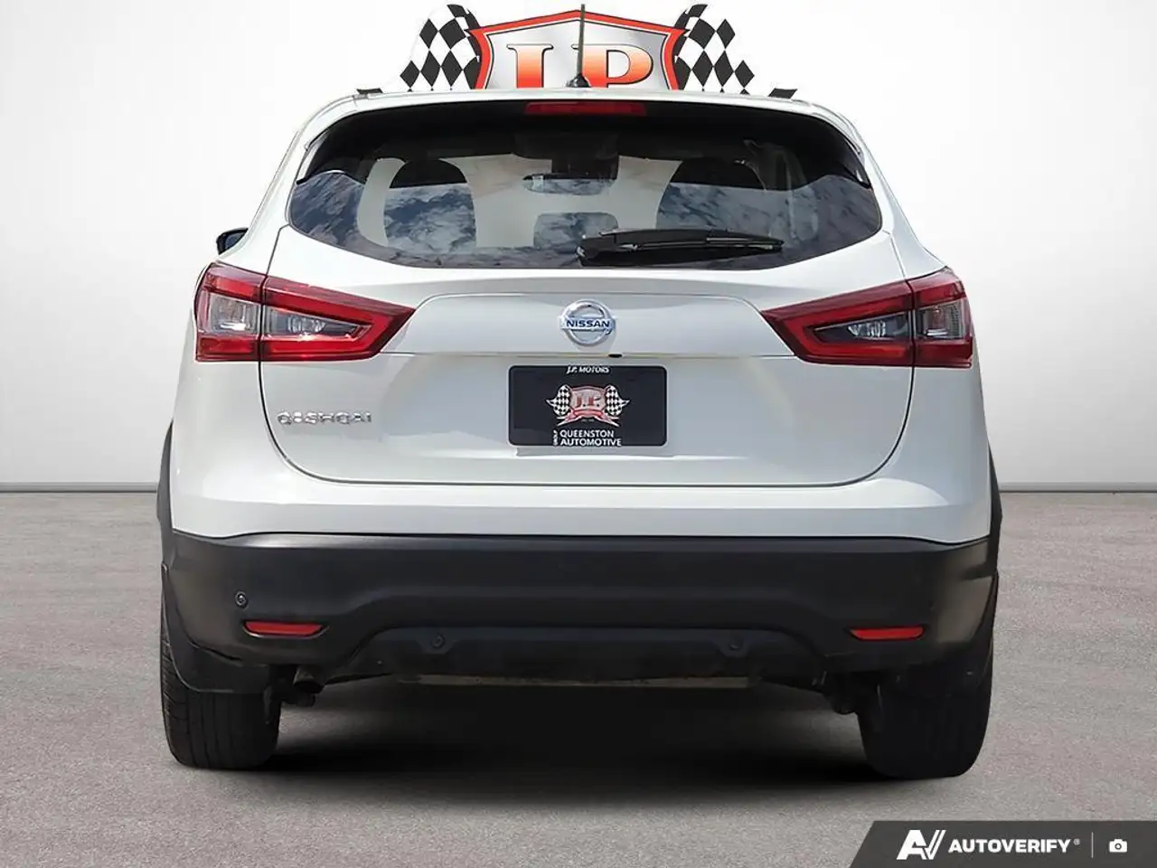 Nissan Qashqai снимка Nissan Qashqai