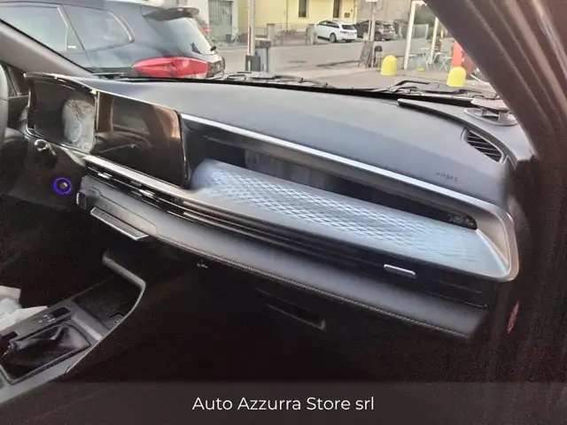 DR Automobiles DR3 view 14