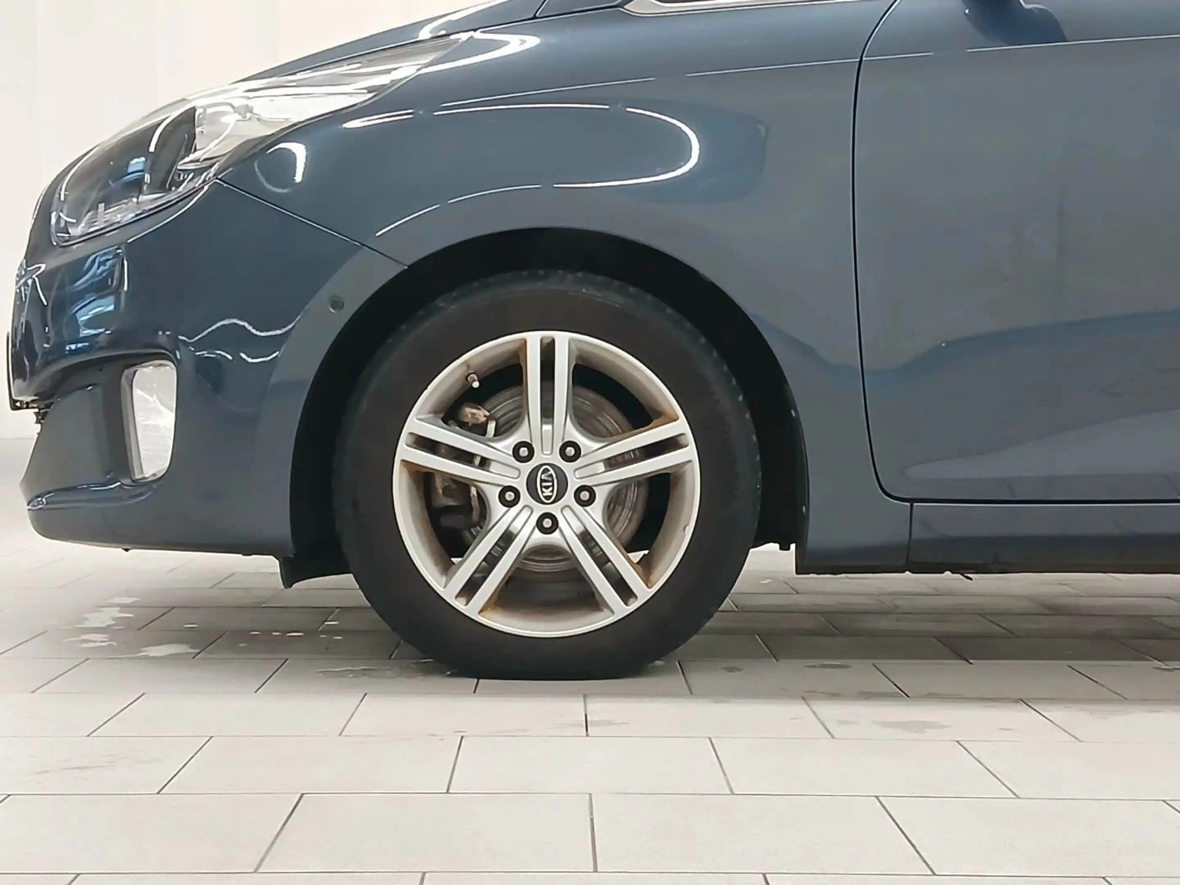 Kia Carens 1.7 D*7 Sitze*PANO*Leder*Auto*Kamera*Navi — photo 9
