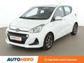 Hyundai i10 1.0 YES! *SHZ*ALU*TEMPO*GARANTIE* Weiß - thumbnail 1