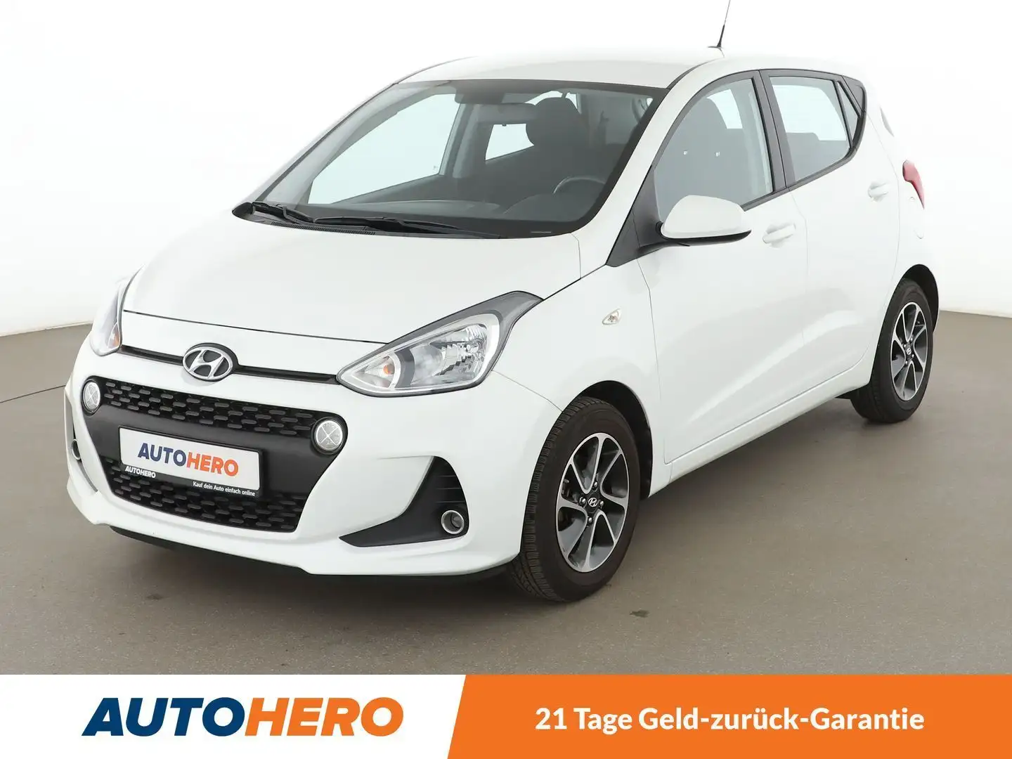 Hyundai i10 1.0 YES! *SHZ*ALU*TEMPO*GARANTIE* Weiß - 1