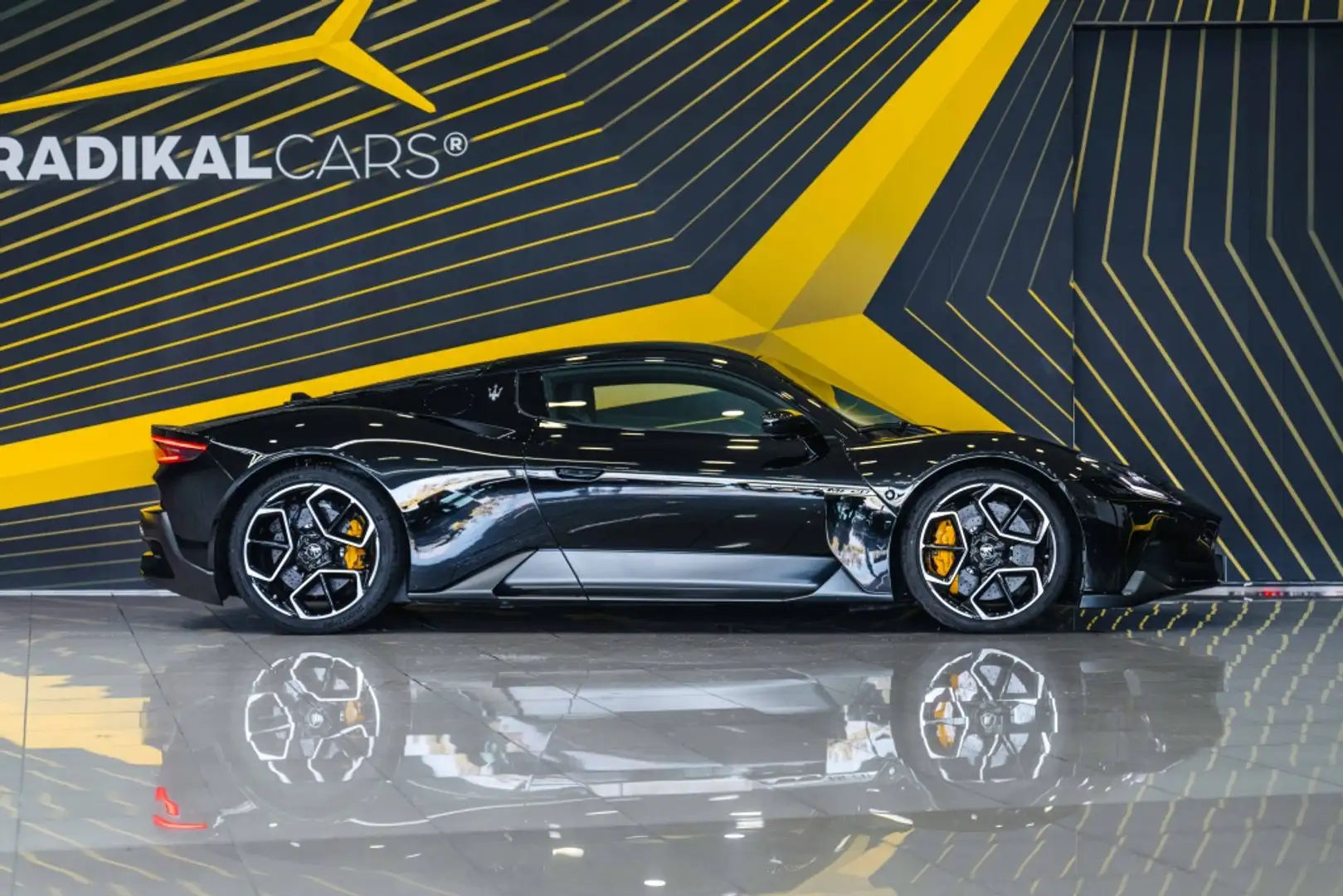 Maserati MC20 630 Negro - 2