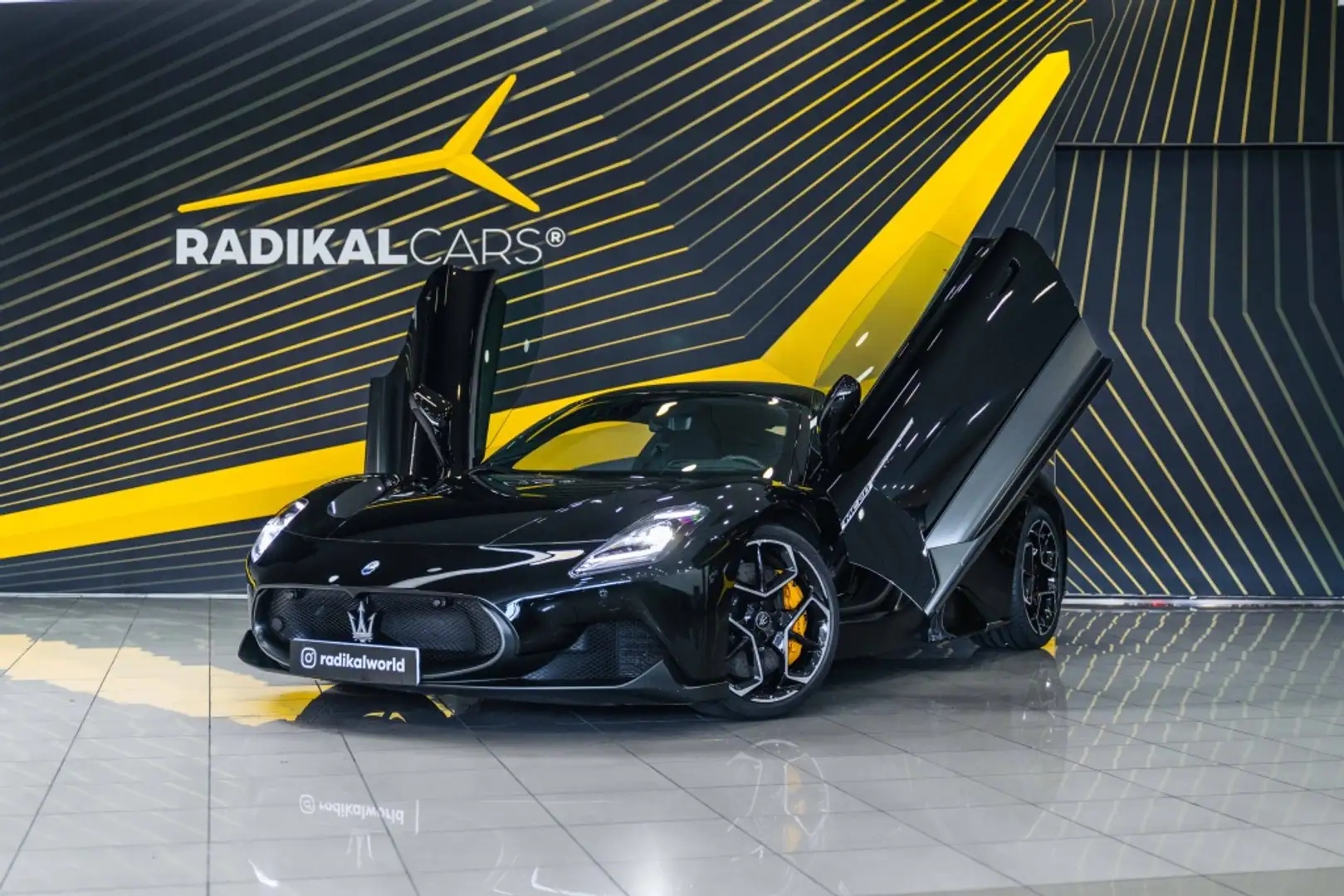 Maserati MC20 630 Negro - 1