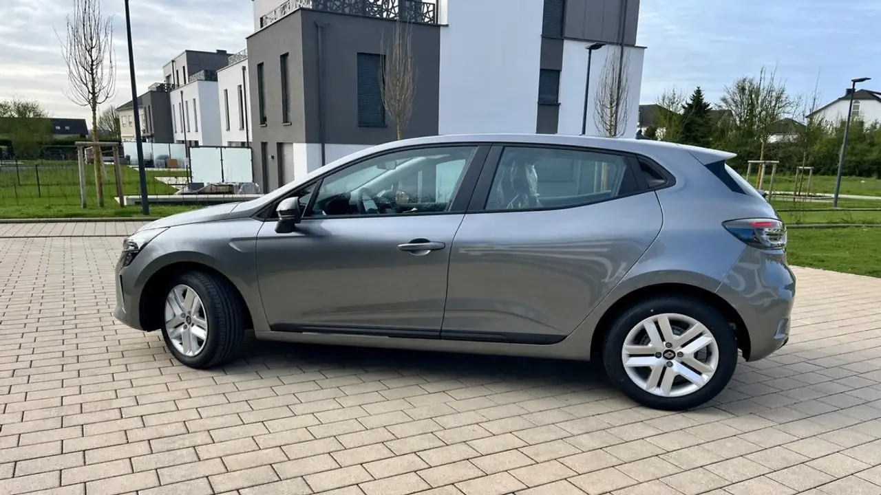 Renault Clio *NEUF* 1.5 Blue dCi 100 EVOLUTION / Caméra 2