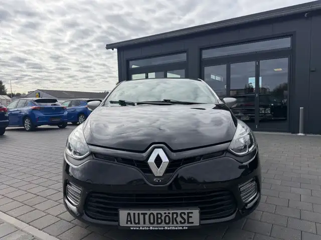 Renault Clio view 2
