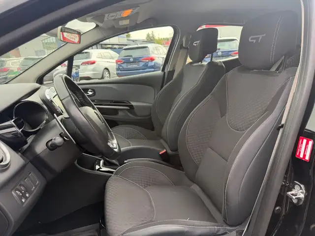 Renault Clio view 9