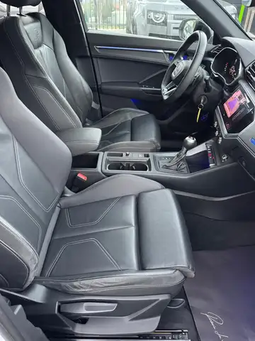 Audi Q3 view 7