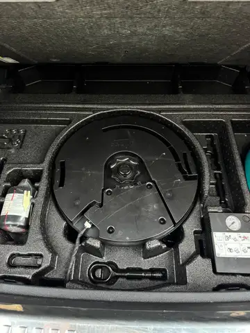 Audi Q3 view 17