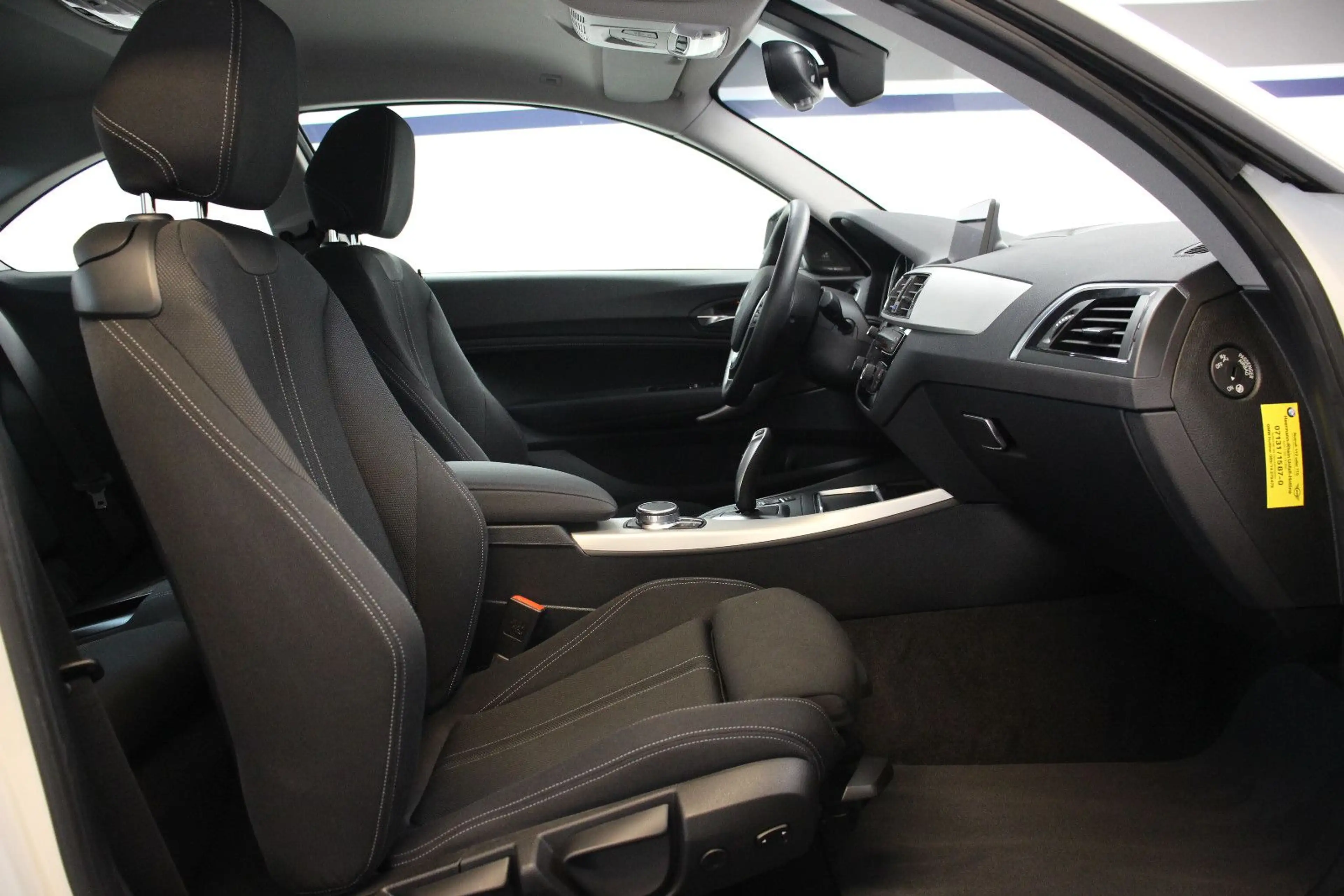 BMW 220 i Coupe Aut. *LED/KAMERA/H&K/NEUWERTIG/1HAND* — photo 11