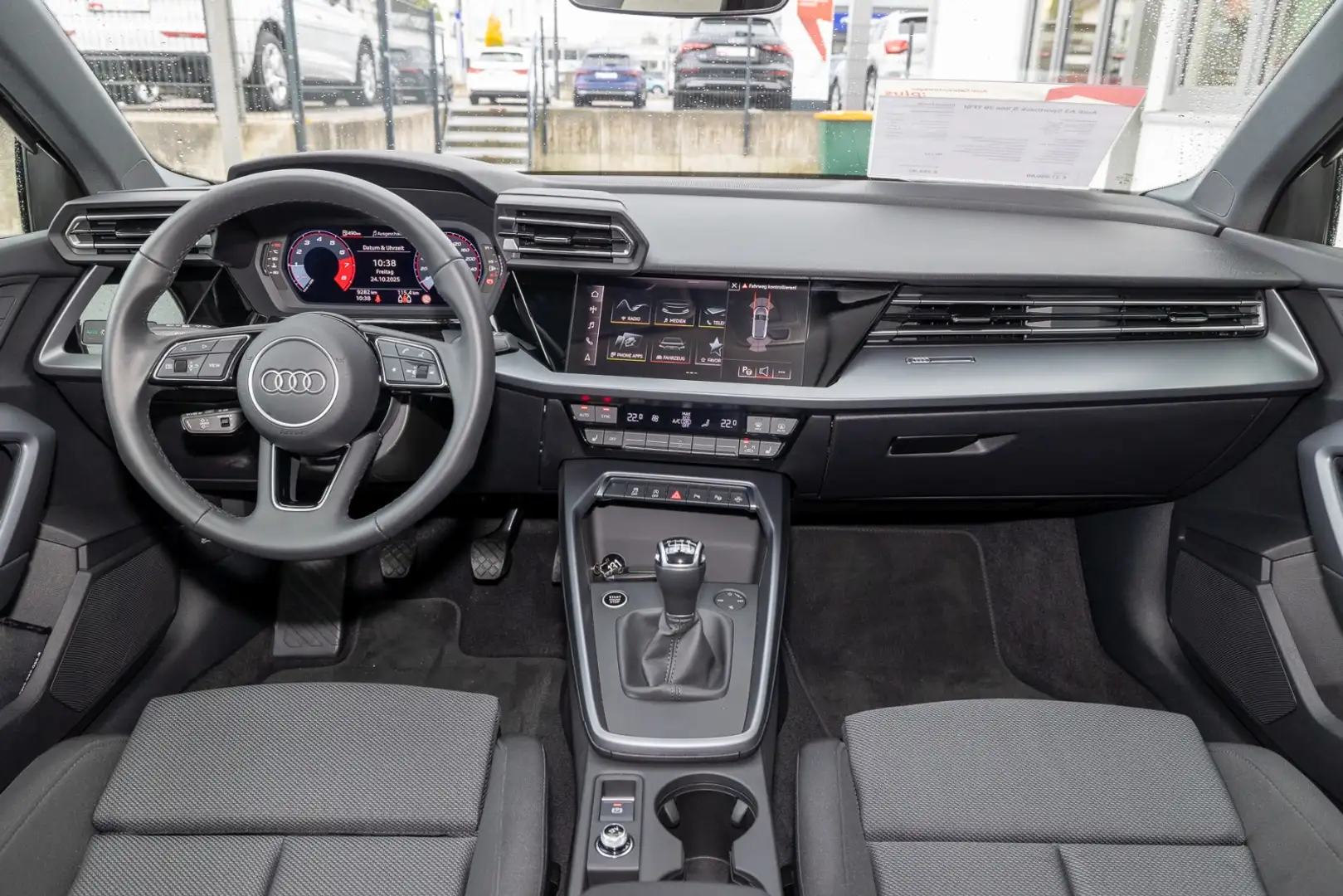 Audi A3 Sportback S line 30 TFSI (SHZ,KS,ASI,GRA) Grau - 2