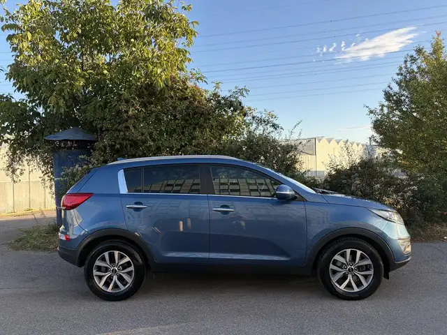 Kia Sportage view 2