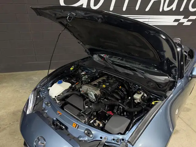 Mazda MX-5 view 8