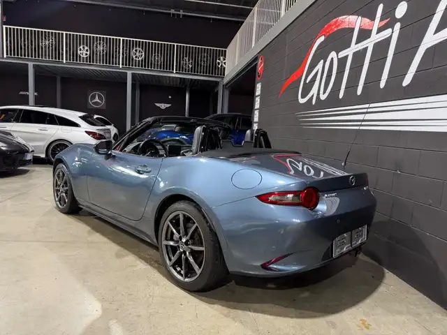 Mazda MX-5 view 5