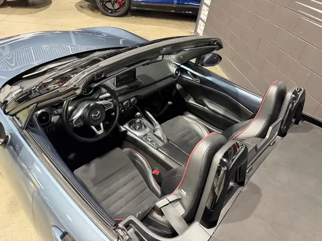Mazda MX-5 view 11