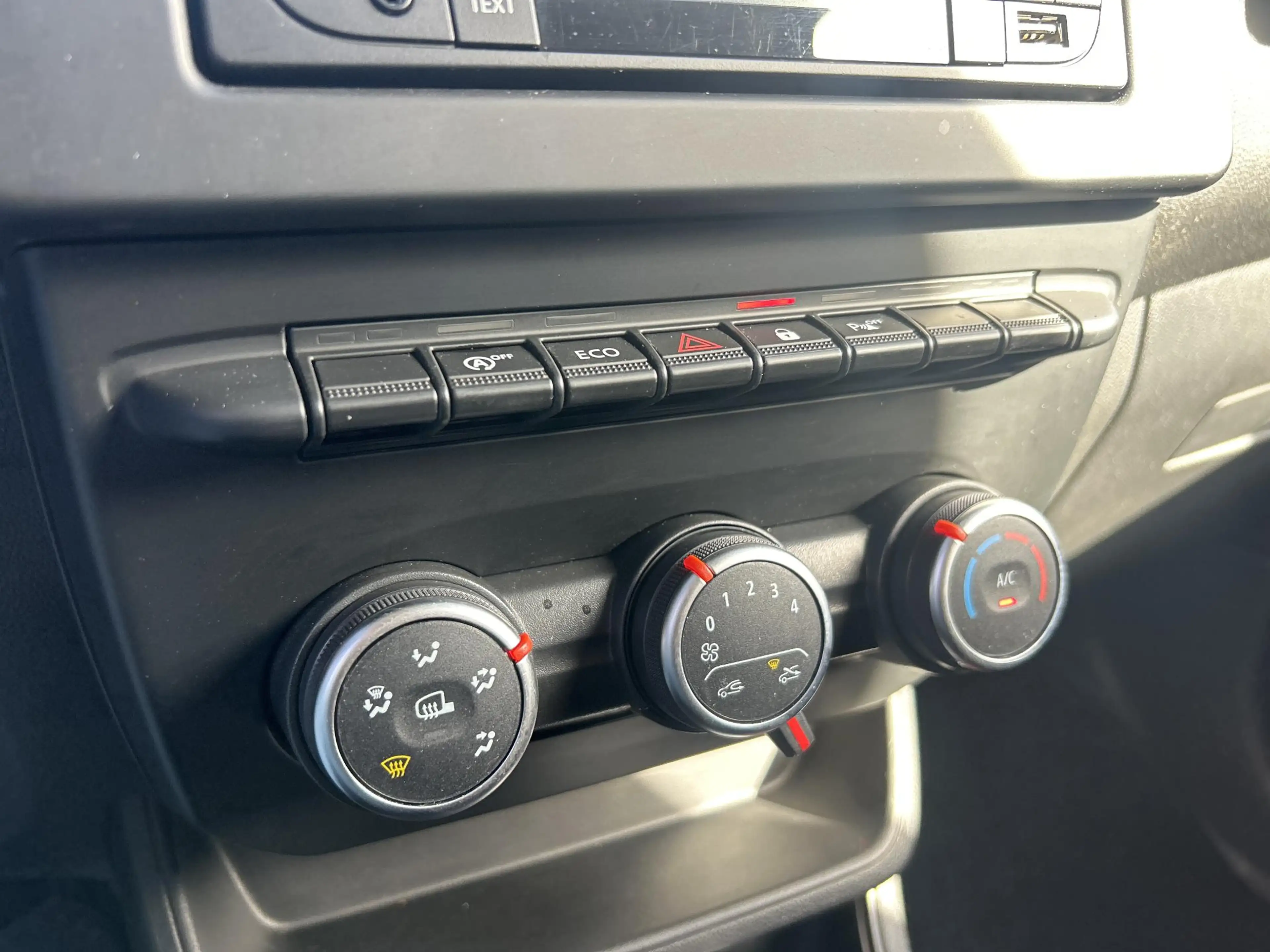 Renault Express 1.5 dCi 75 Comfort | € 6.450,- NETTO! | Cruise | A — photo 13