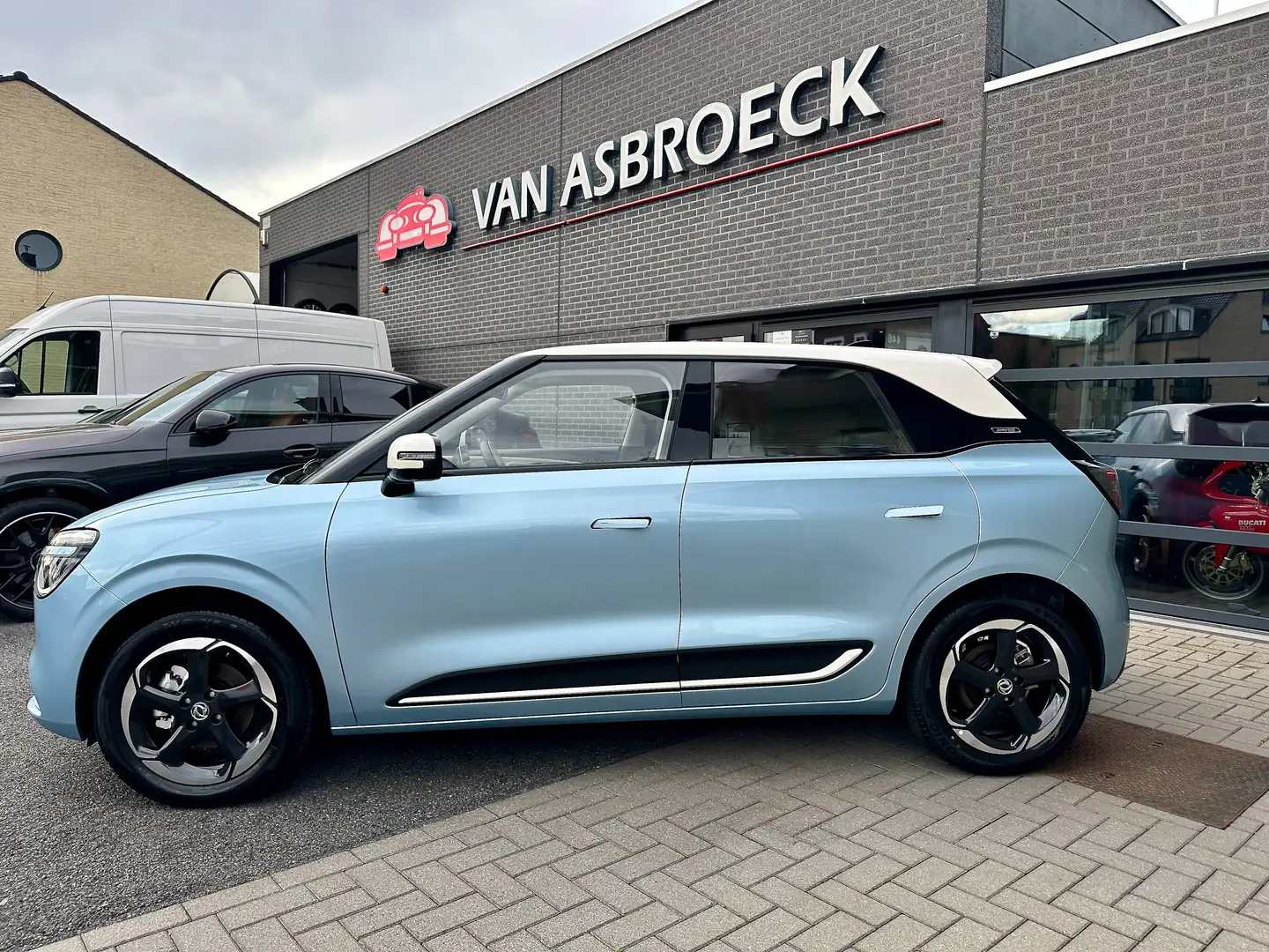 Dongfeng Box Box 42.3 kW Premium Edition Premium Edition Blau - 2