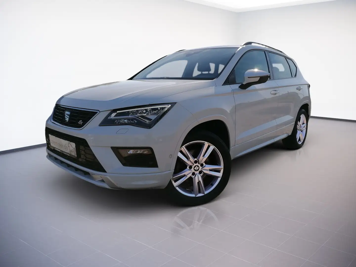 SEAT Ateca 4D FR 2.0 TSI DSG.NAVI.LED.ASSIST.KAM.AHK.SHZ.PDC. Bílá - 2