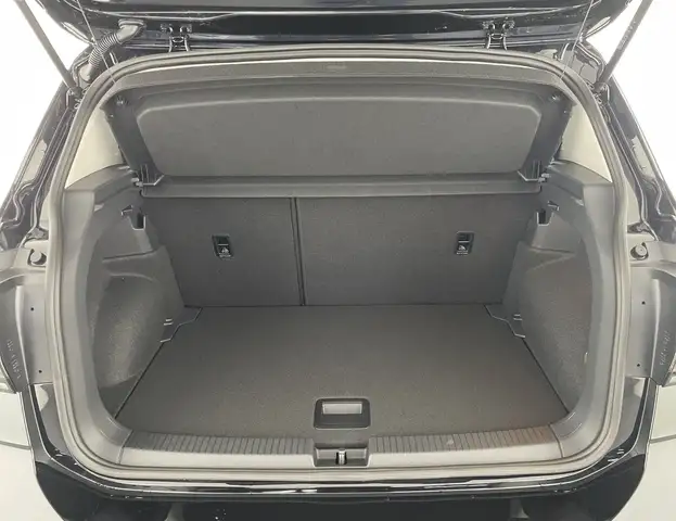 Volkswagen T-Cross view 7