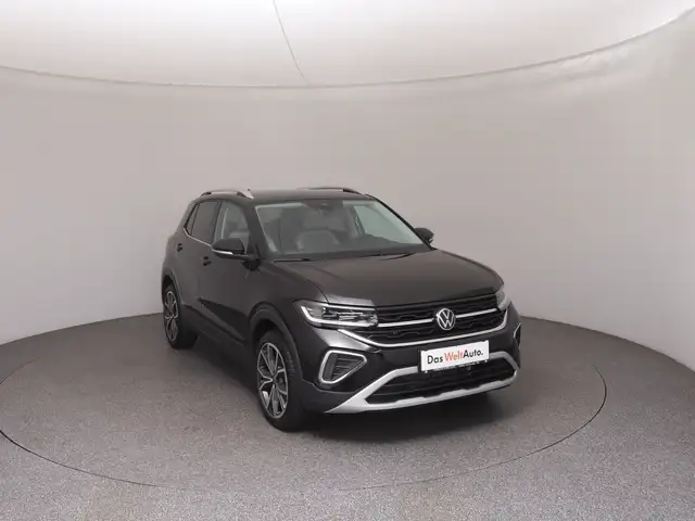 Volkswagen T-Cross view 2