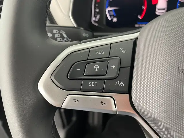 Volkswagen T-Cross view 14