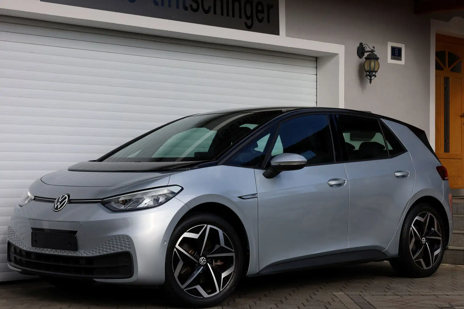 Volkswagen ID.3 ID.3 Pro 62kWh*19"-ACC-AHK-KAMERA-SHZ-CCS-NAV-LED* Silber - 1