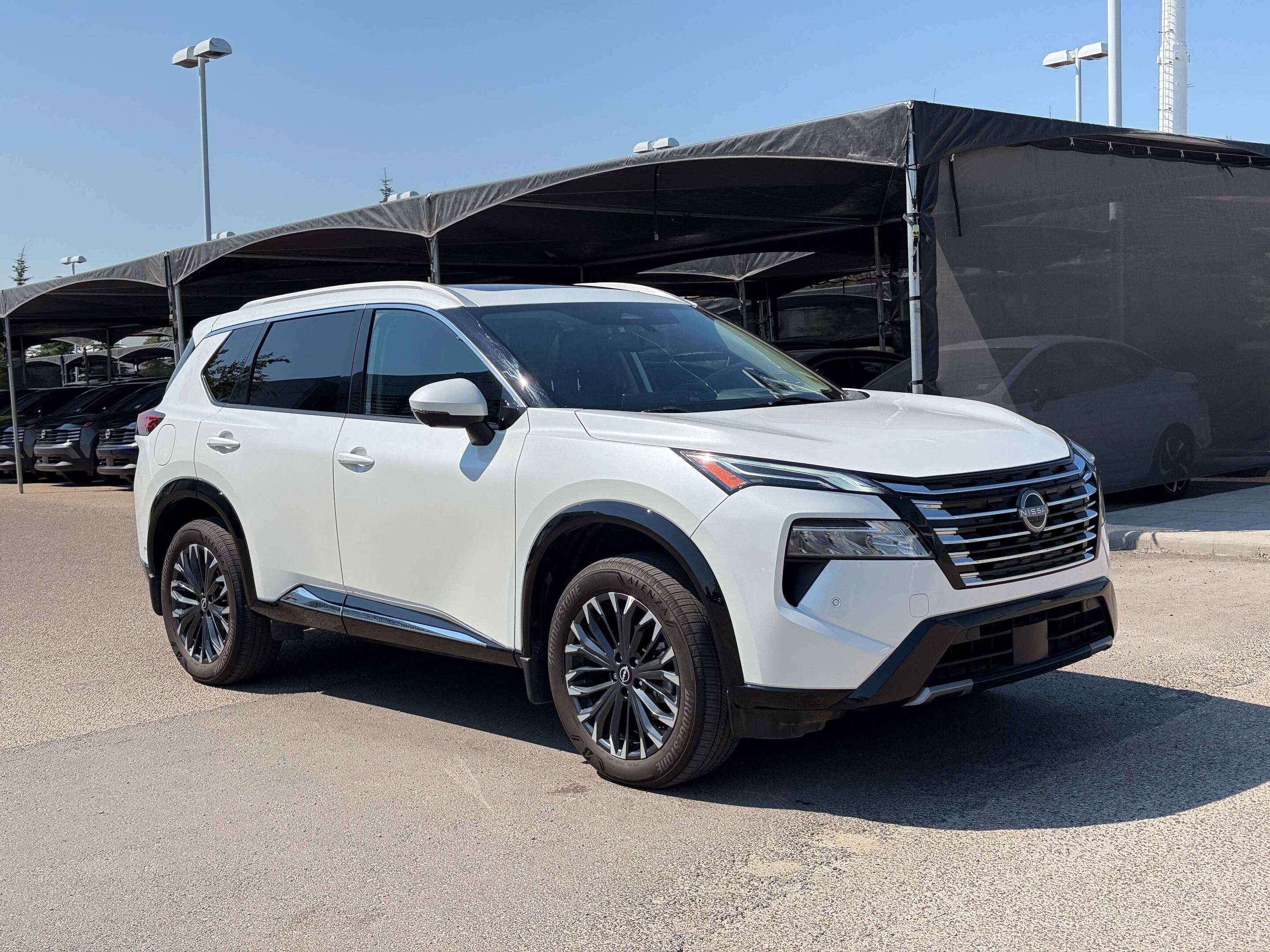 2024 Nissan Rogue AWD Platinum - TOP TRIM / LOADED ! — снимка 1