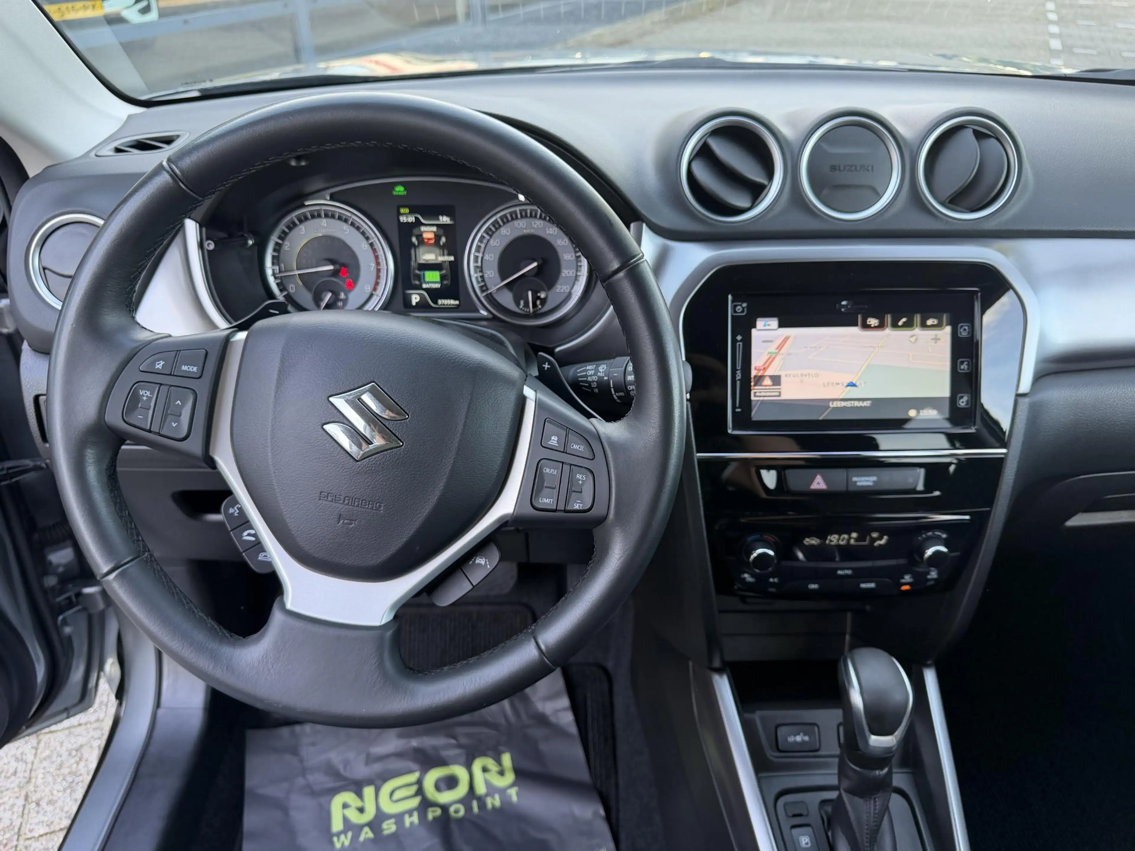 Suzuki Vitara 1.5 Hybrid Select — photo 6