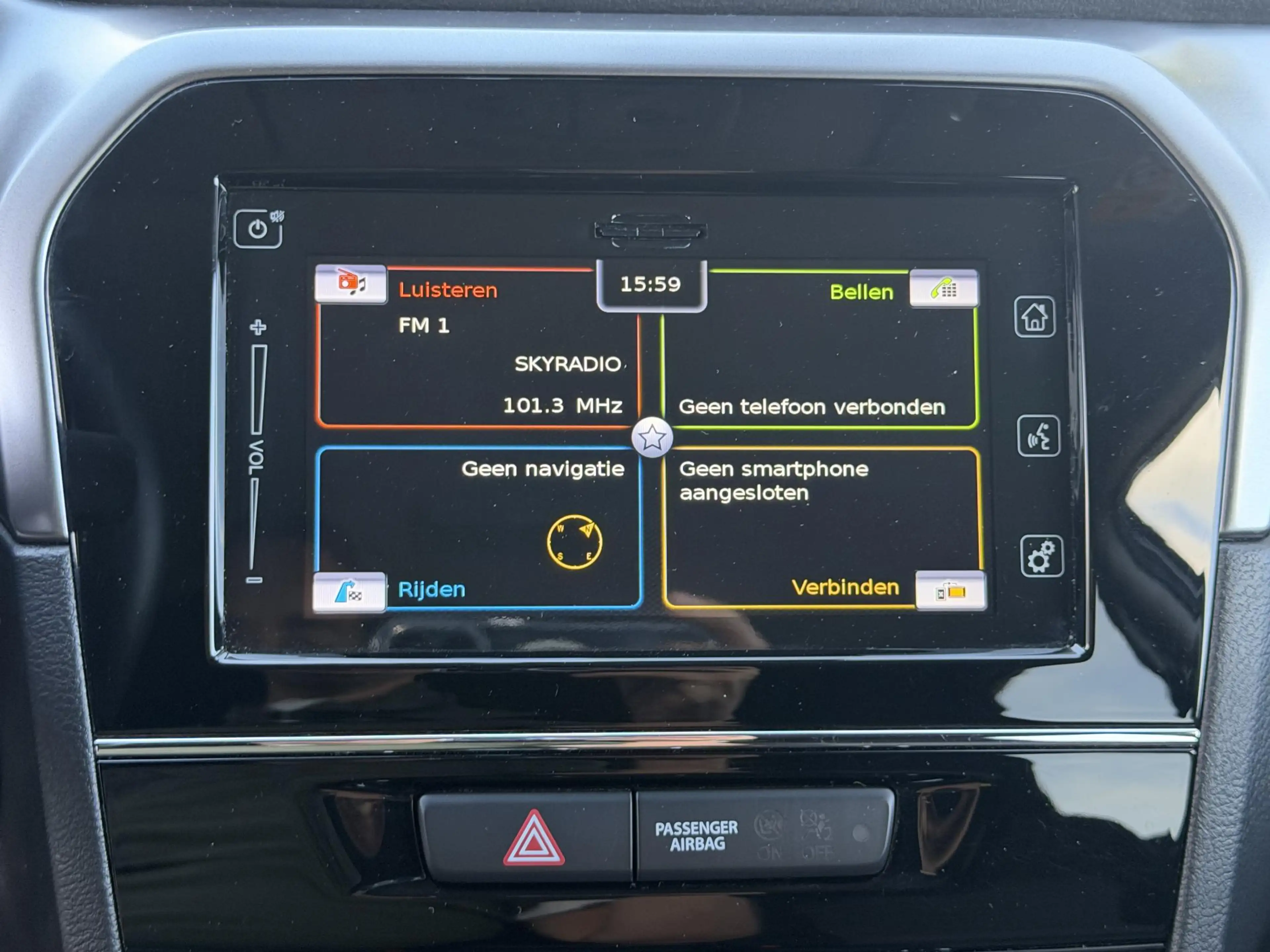 Suzuki Vitara 1.5 Hybrid Select — photo 8