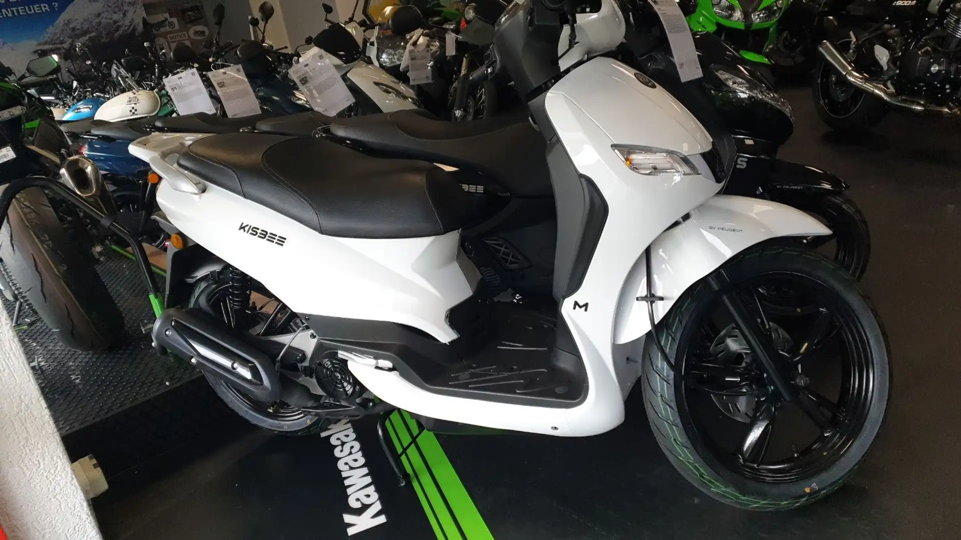 Peugeot Kisbee M 125 Weiß - 1